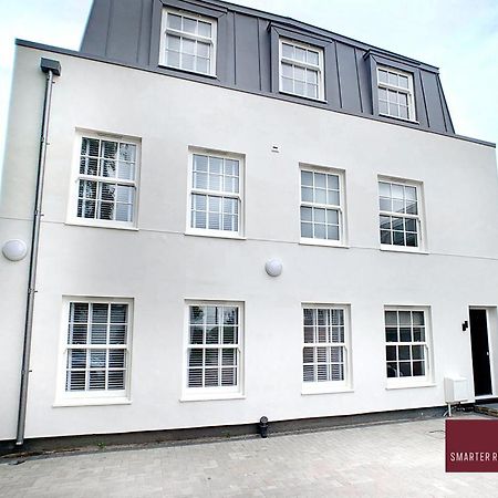 Eton, Windsor - 1 Bedroom First Floor Apartment - Parking 외부 사진